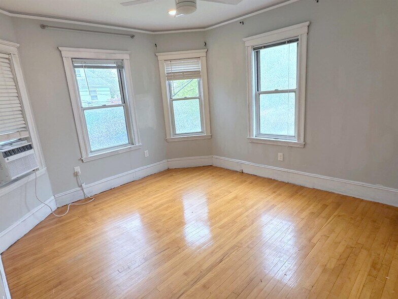 Building Photo - 41 Jaques St
