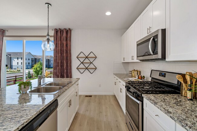 Building Photo - 1810 Tree Grove Dr