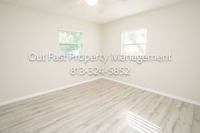 Building Photo - 430 3rd Ave