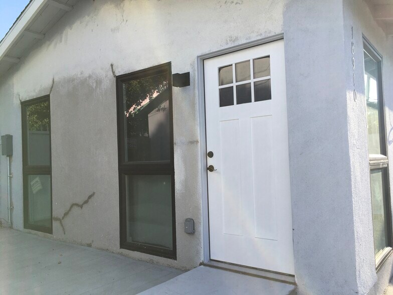 Front door - 18910 Lassen St