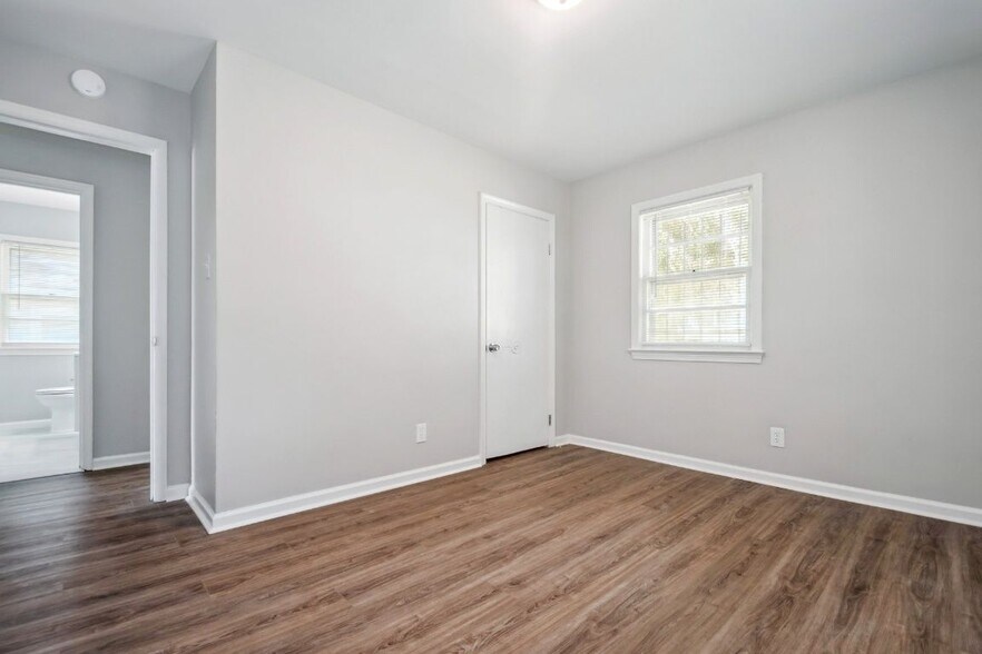 Building Photo - 26 Bayou Ave