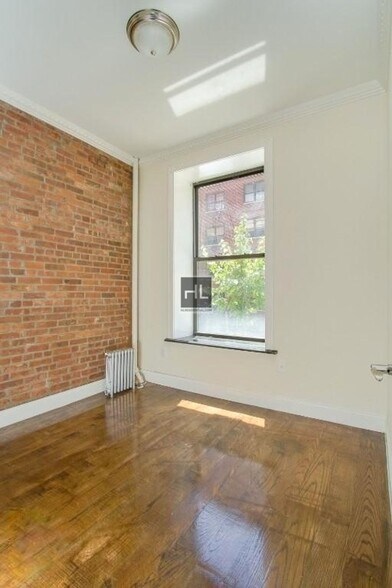 Building Photo - AMAZING 1 BR APARTMENT! WON’T LAST!! NO BR...