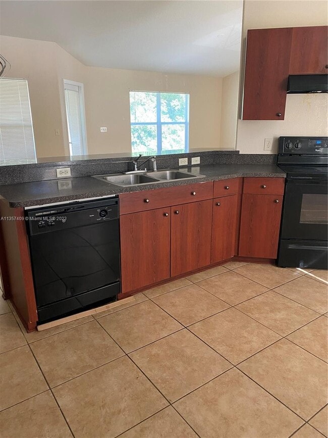 Building Photo - 13755 SW 48th Ct