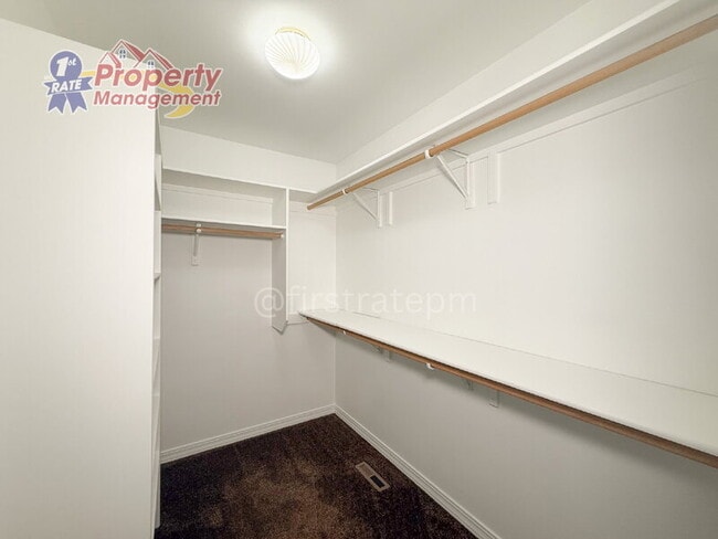 Building Photo - 1923 N Tyra Ave