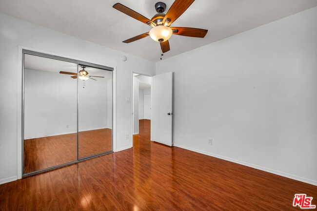 Building Photo - 1648 Edgecliffe Dr