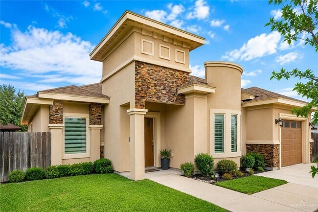 Building Photo - 27 Fuerte Ave