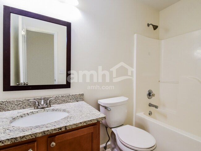 Building Photo - 2699 Red Mulberry Ln