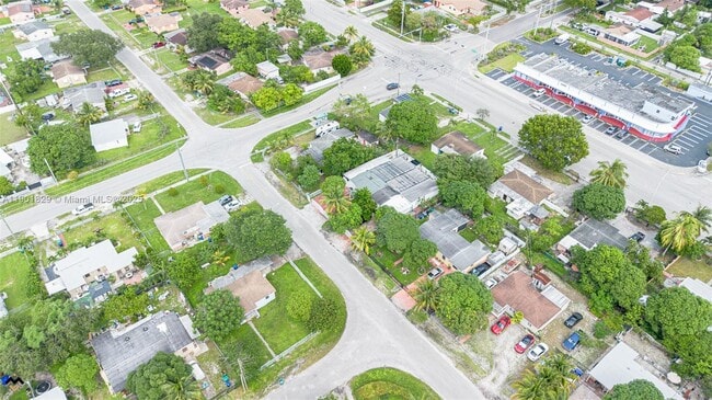 Building Photo - 12615 E Randall Park Dr