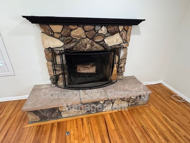 Building Photo - 5228 E Brittain St
