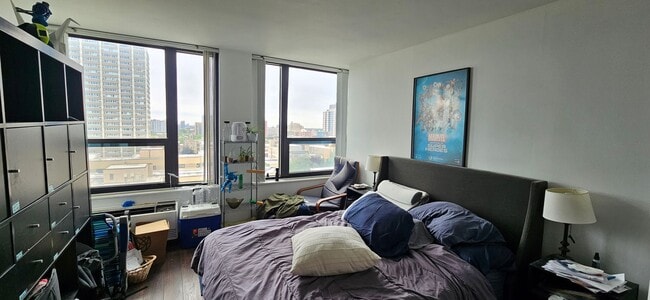 Building Photo - UPTOWN - GREAT 1BD/1BTH CONDO FOR RENT!