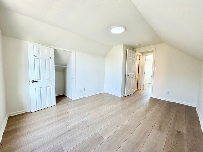 Building Photo - 1151 Wisconsin St