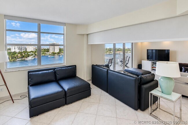 Building Photo - 1 Las Olas Cir