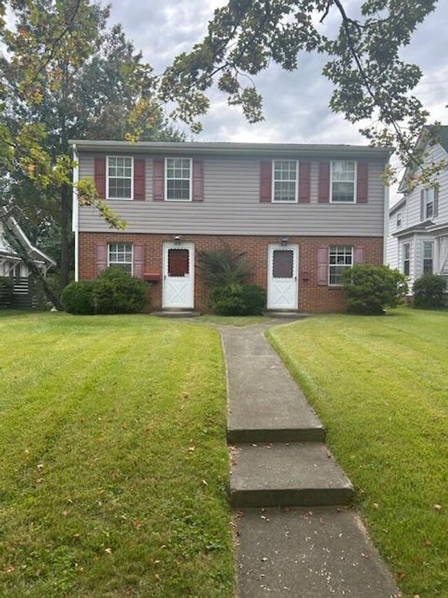Primary Photo - New Listing!