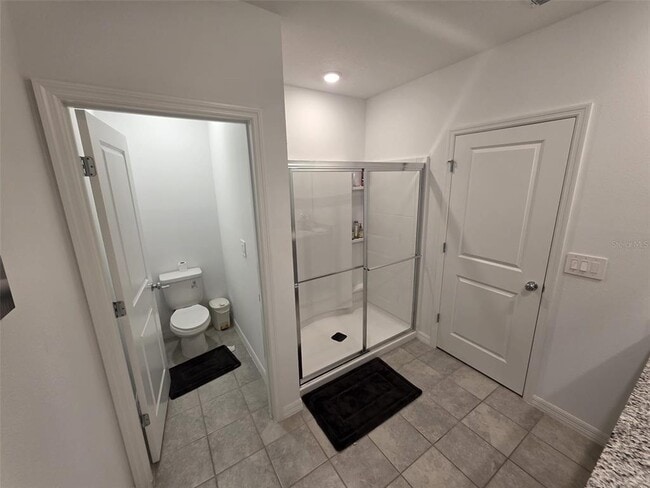 Building Photo - 559 Wayland Dr