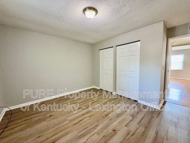 Building Photo - 1517 Steadmantown Ln