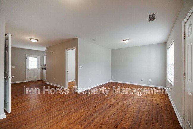 Building Photo - 638 Mill Stone Bluff