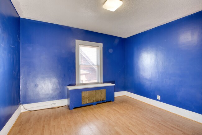 Building Photo - 103 Hungerford St