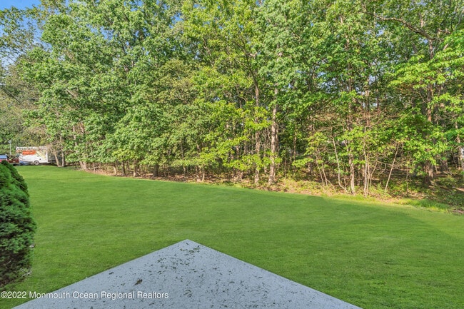 Building Photo - 134 Whispering Oaks Way