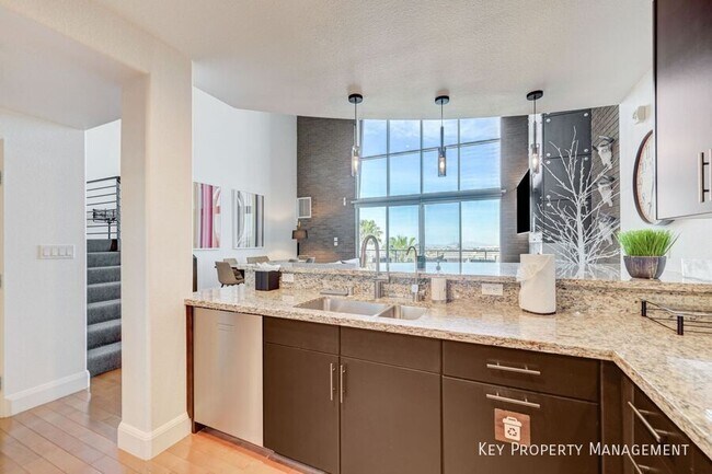 Building Photo - 11441 Allerton Park Dr