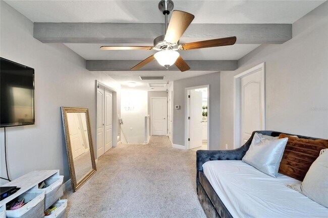 Building Photo - 13316 Palmera Vista Dr