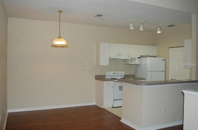 Building Photo - 845 Grand Regency Pointe