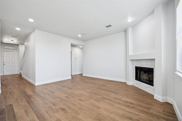 Building Photo - 2720 Winterberry Ln