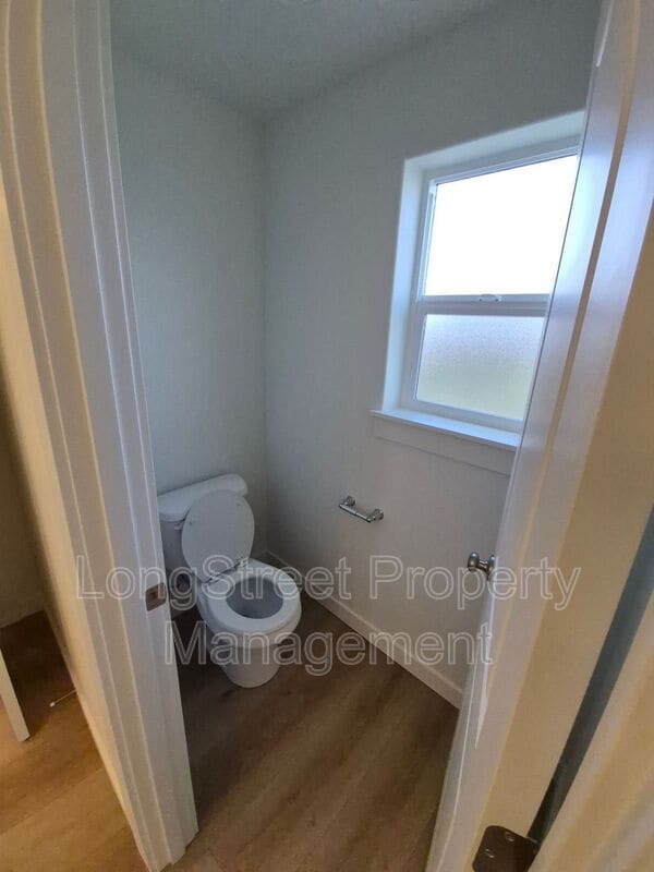 Building Photo - 4694 Finch St