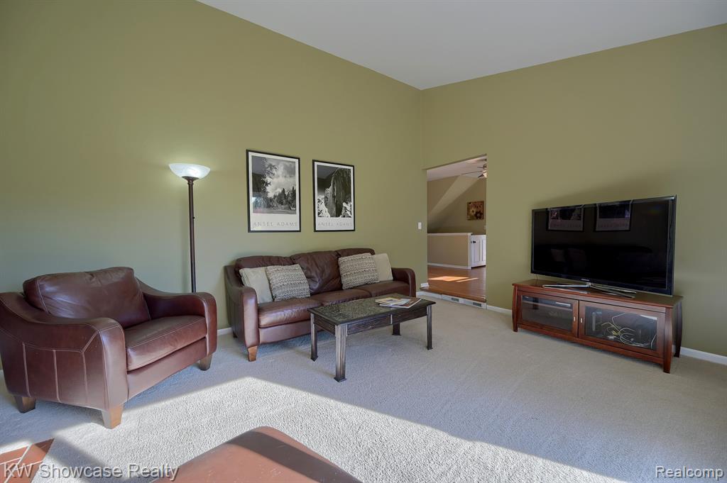 Building Photo - 24509 Simmons Dr