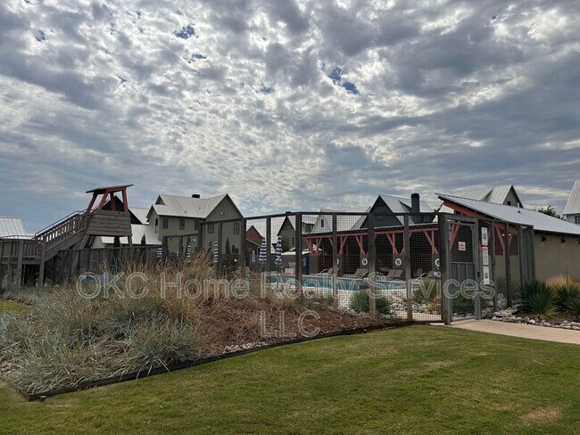 Building Photo - 1078 Hangar Dr