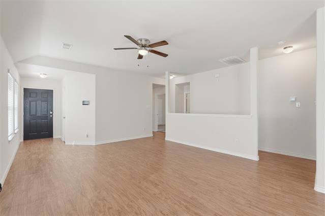Building Photo - 3408 Robin Rd