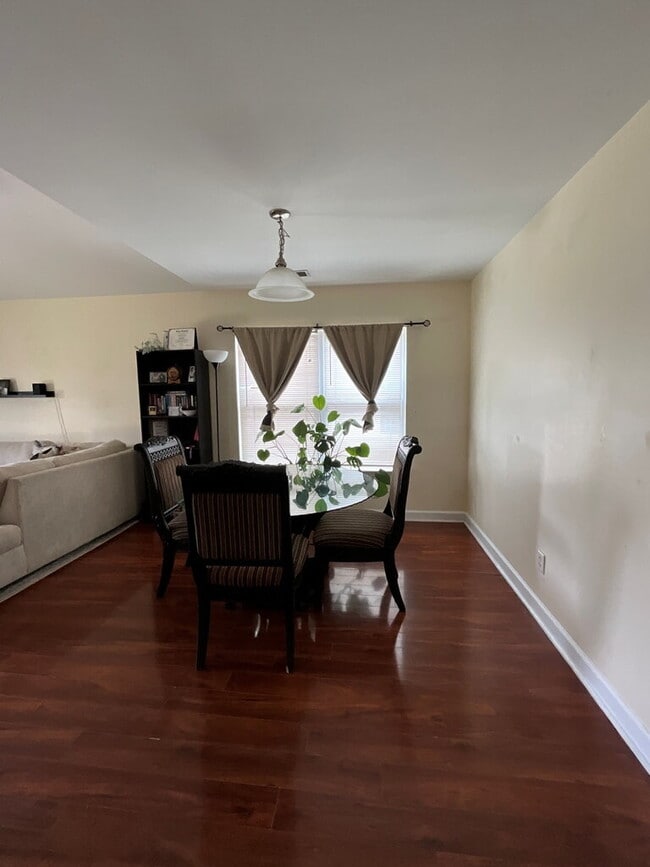 Building Photo - Godley Station Schools