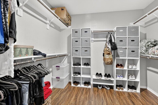 Building Photo - 5636 Rainflower Terrace Ln