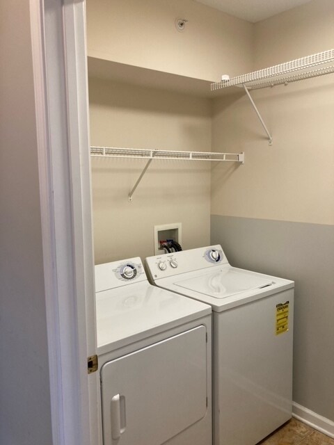 Building Photo - 655 Perrie Dr