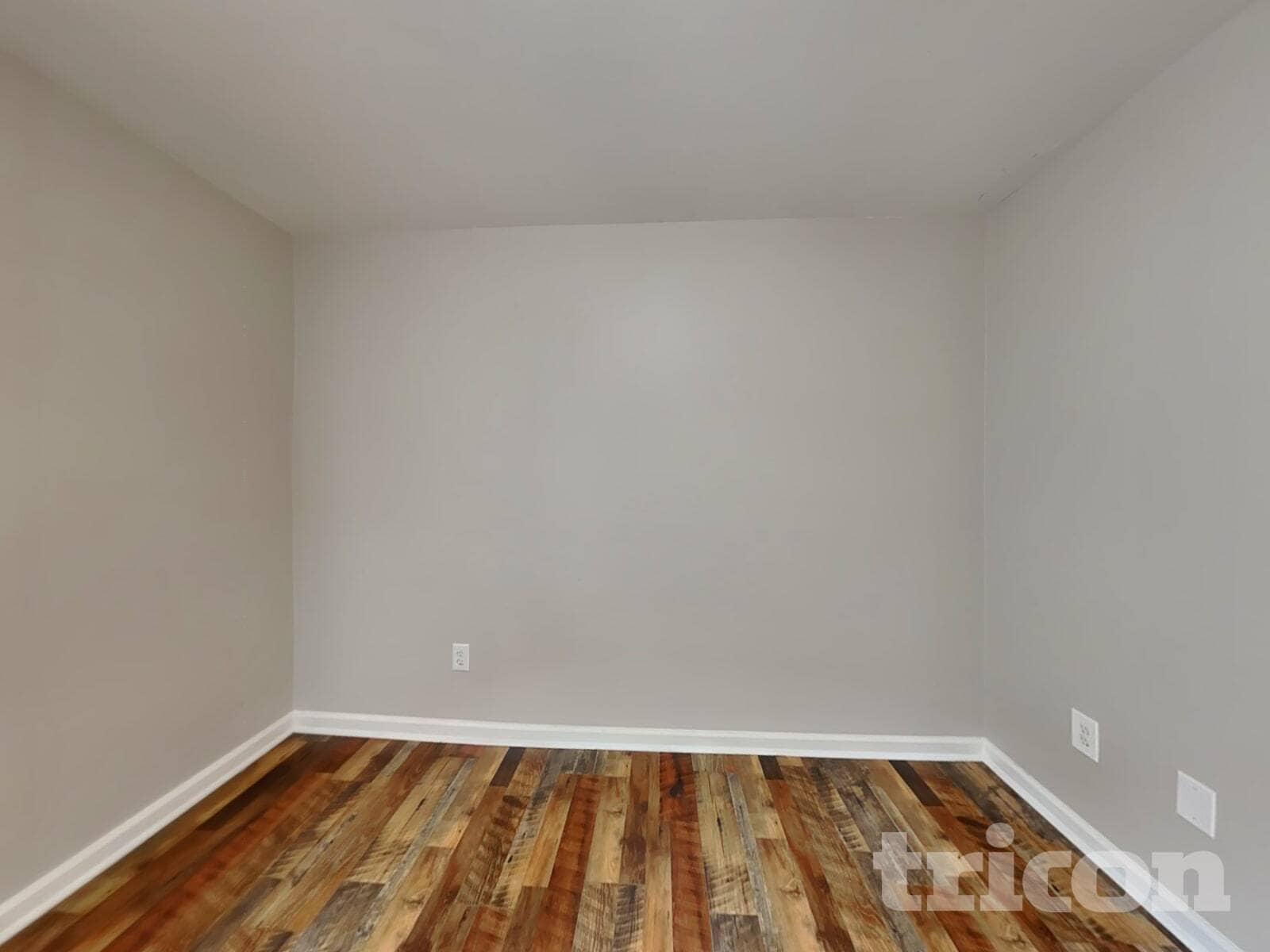 Building Photo - 125 Cypress Ct