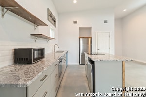 Building Photo - 462 Ledgeview Dr