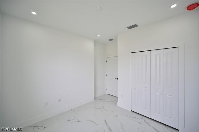 Building Photo - 4107 13th St SW