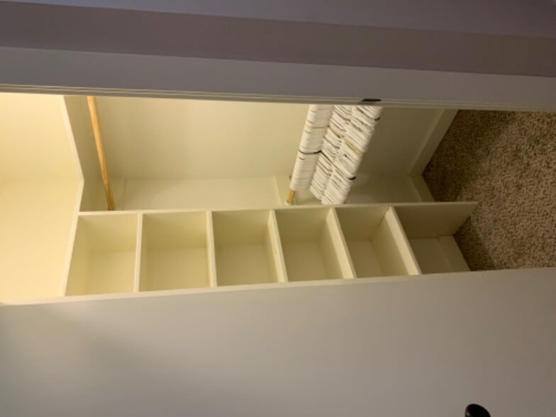 Building Photo - 310 Elaine Dr