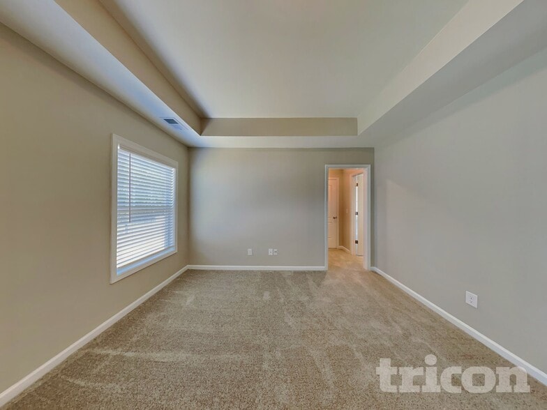 Building Photo - 422 Providence Plantation Cir