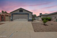 Building Photo - 3014 W Zachary Dr