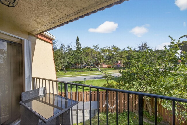 Building Photo - 8164 Thames Blvd