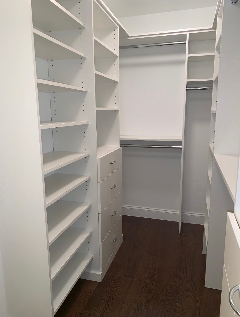 Building Photo - 10 Byron Pl