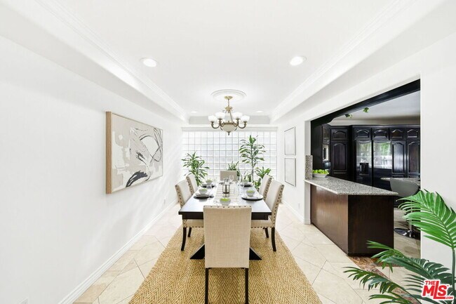 Building Photo - 4115 Laurelgrove Ave