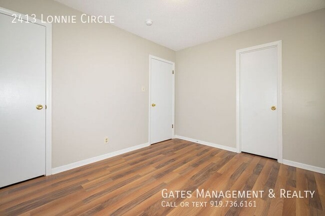 Building Photo - 2413 Lonnie Cir S