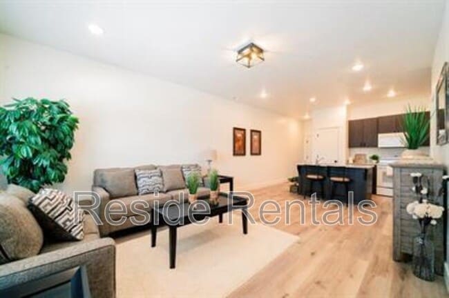 Building Photo - 254 Spring Creek Pky