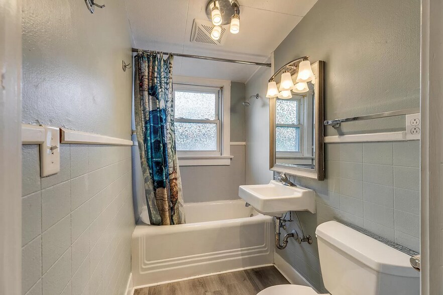 Bathroom 1 of 2 - 401 E Chilhowie Ave