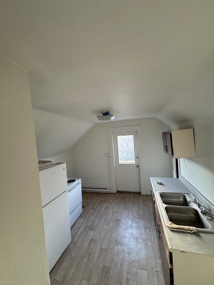 Building Photo - 4228 Greensburg Pike