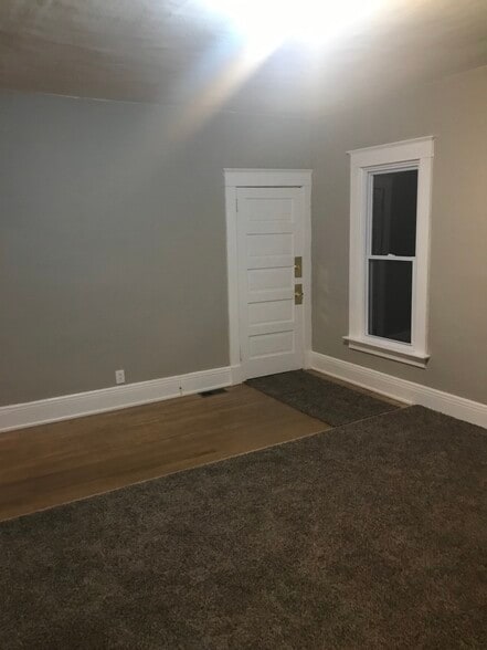 Primary Photo - 23 Moore Ave