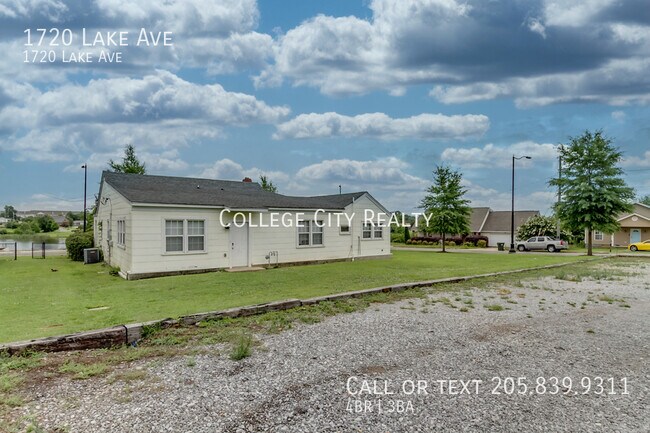 Building Photo - 1720 Lake Ave
