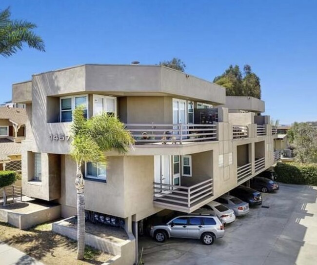 Building Photo - 1457 Manhattan Beach Blvd