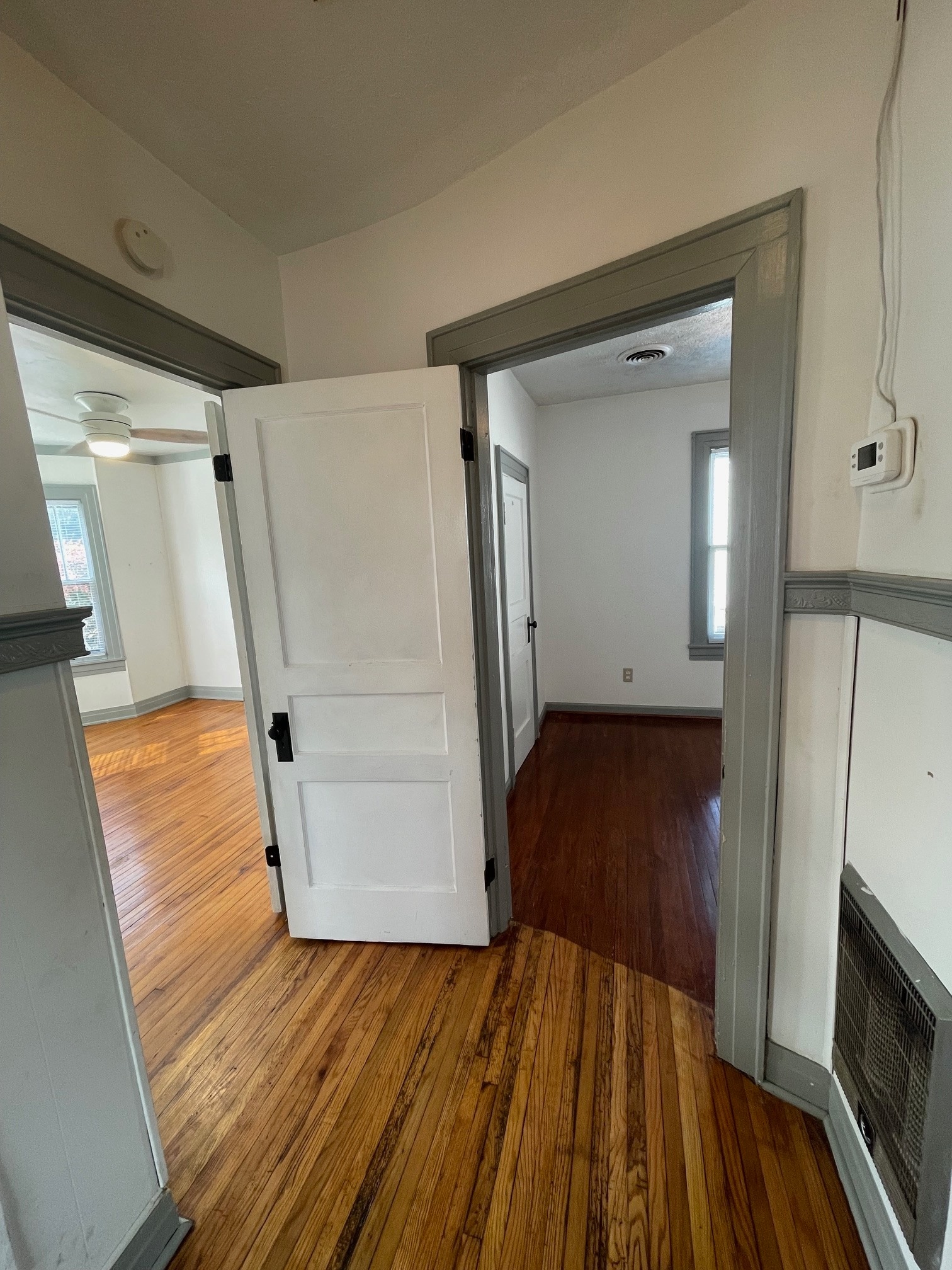 Building Photo - 403 Martin Ave